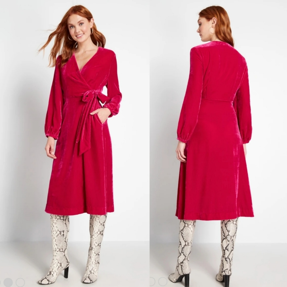 LUNA  FYCHSIA WRAP Dress By Emily and Fin